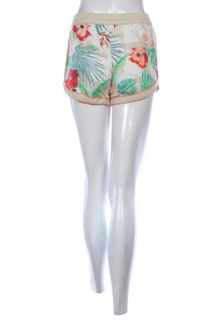 Női rövidnadrág Vero Moda, Méret S, Szín Sokszínű, Ár 1 649 Ft