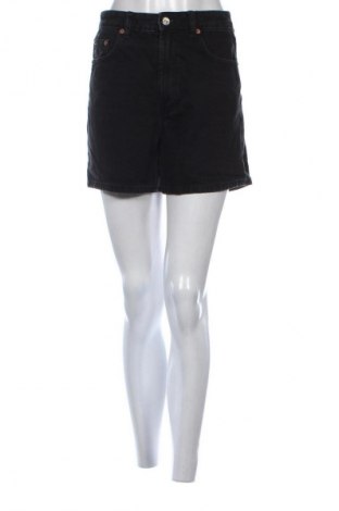 Dámské kraťasy  Zara, Velikost S, Barva Černá, Cena  139,00 Kč