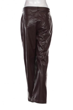 Pantaloni de femei Calvin Klein, Mărime M, Culoare Maro, Preț 371,99 Lei