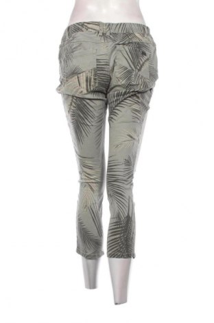 Damenhose Denim 1982, Größe M, Farbe Mehrfarbig, Preis 1,99 €