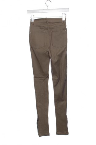 Γυναικείο παντελόνι Sinsay, Μέγεθος S, Χρώμα Καφέ, Τιμή 1,99 €