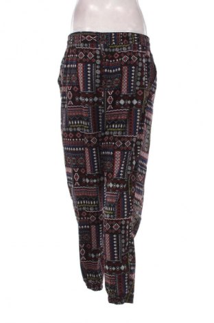 Дамски панталон Terranova, Размер M, Цвят Многоцветен, Цена 2,22 €