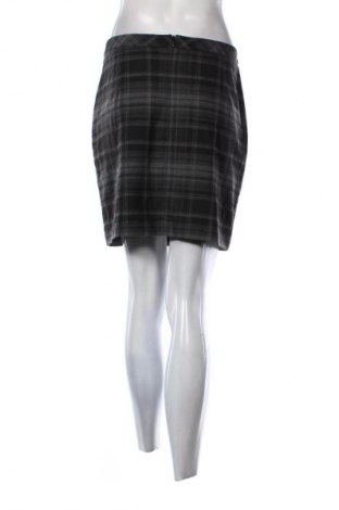 Rock Esprit, Größe M, Farbe Mehrfarbig, Preis € 6,99