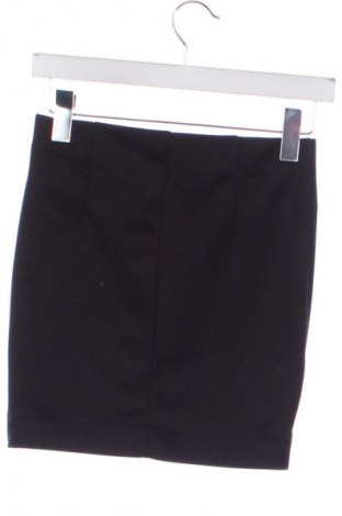 Пола H&M, Размер XS, Цвят Лилав, Цена 2,04 €