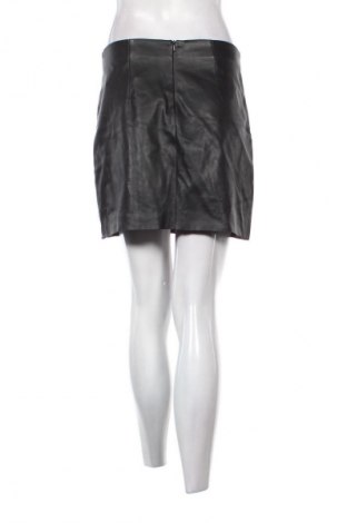 Пола Pimkie, Размер M, Цвят Черен, Цена 2,04 €