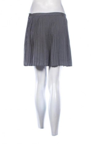 Sukně Pull&Bear, Velikost L, Barva Vícebarevné, Cena  172,00 Kč