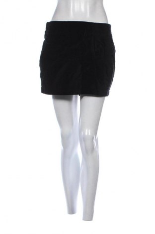 Sukně Reserved, Velikost M, Barva Černá, Cena  89,00 Kč