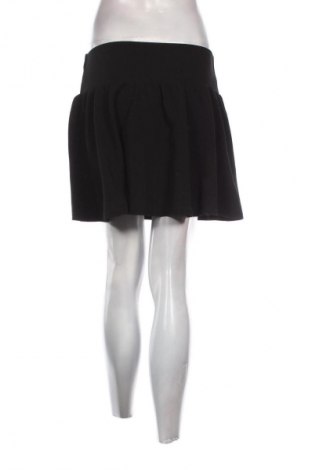 Пола SHEIN, Размер M, Цвят Черен, Цена 3,57 €