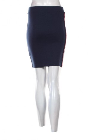 Пола Tommy Jeans, Размер S, Цвят Син, Цена 28,12 €