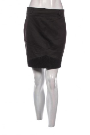 Пола Unbranded, Размер S, Цвят Черен, Цена 2,55 €