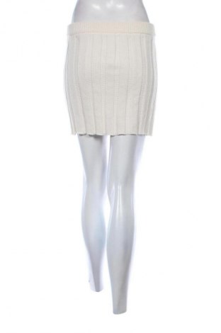 Szoknya Zara, Méret S, Szín Ekrü
, Ár 2 000 Ft