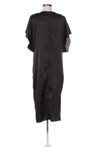 Рокля Boohoo, Размер XL, Цвят Черен, Цена 13,29 €