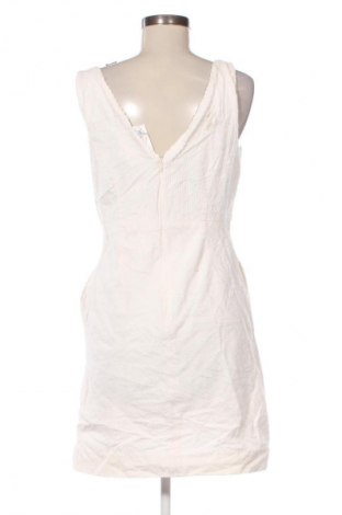 Ruha Caroll, Méret M, Szín Fehér, Ár 4 519 Ft