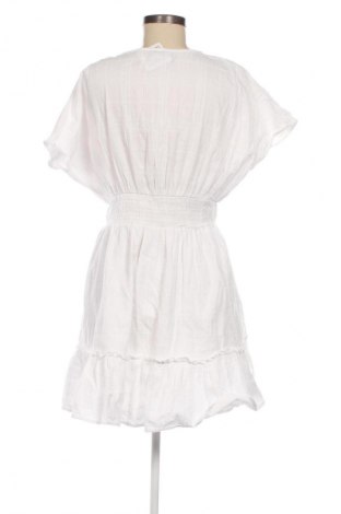 Ruha Clockhouse, Méret M, Szín Fehér, Ár 3 229 Ft