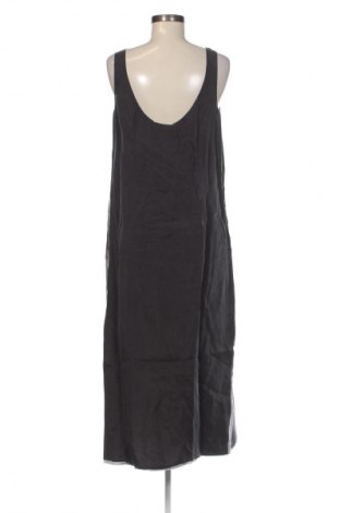 Kleid Club Monaco, Größe L, Farbe Grau, Preis 46,99 €