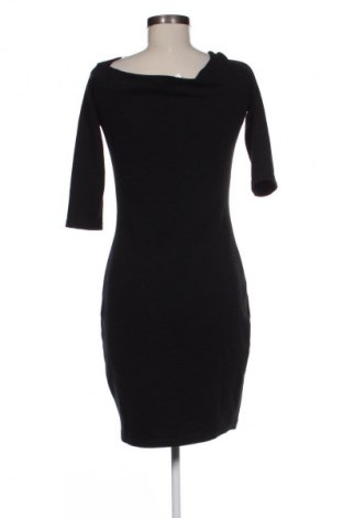 Šaty  Colloseum, Velikost S, Barva Černá, Cena  99,00 Kč