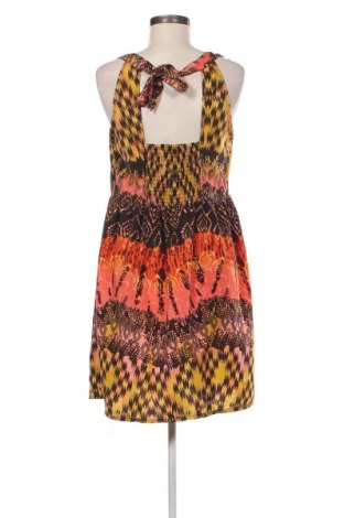 Šaty  George, Velikost L, Barva Vícebarevné, Cena  209,00 Kč