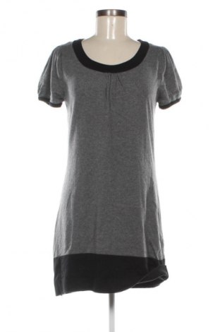 Ruha Gina, Méret M, Szín Szürke, Ár 1 909 Ft