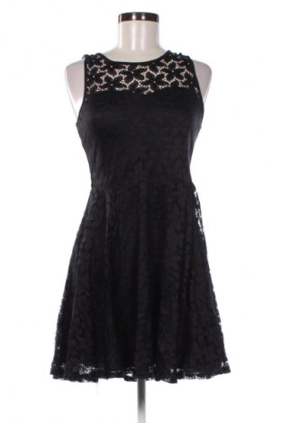 Ruha Glamorous, Méret M, Szín Fekete, Ár 2 000 Ft