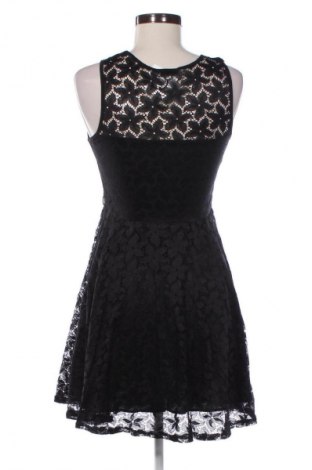 Ruha Glamorous, Méret M, Szín Fekete, Ár 2 000 Ft