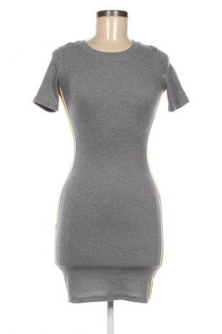 Šaty  H&M Divided, Velikost XS, Barva Vícebarevné, Cena  109,00 Kč