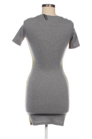 Šaty  H&M Divided, Velikost XS, Barva Vícebarevné, Cena  109,00 Kč