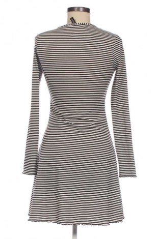 Šaty  H&M Divided, Velikost S, Barva Vícebarevné, Cena  119,00 Kč