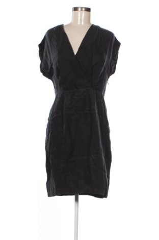 Ruha Lara, Méret M, Szín Szürke, Ár 2 000 Ft