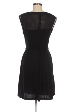 Šaty  Mint & Berry, Velikost M, Barva Černá, Cena  199,00 Kč