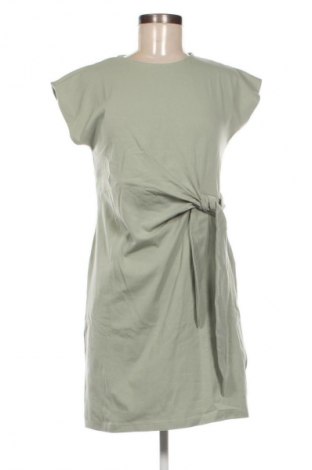 Kleid Moe, Größe M, Farbe Grün, Preis € 26,99