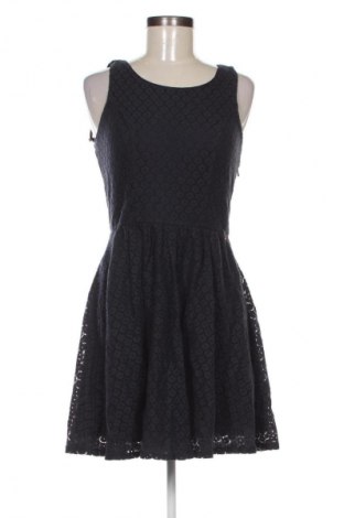 Φόρεμα ONLY, Μέγεθος S, Χρώμα Μπλέ, Τιμή 11,99 €