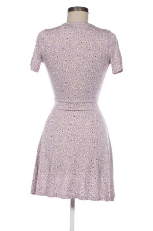 Šaty  Pull&Bear, Velikost XS, Barva Vícebarevné, Cena  198,00 Kč