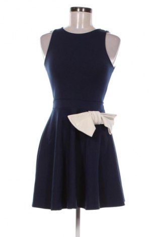 Ruha Quiz, Méret M, Szín Kék, Ár 2 000 Ft