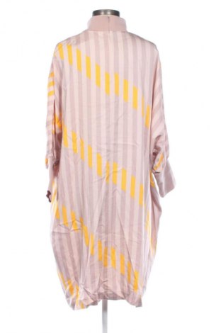 Рокля Selected Femme, Размер L, Цвят Пепел от рози, Цена 6,64 €