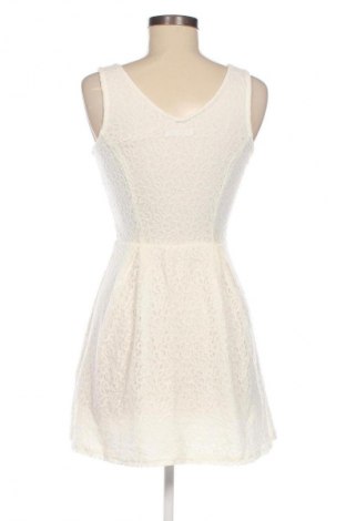 Ruha Sinsay, Méret S, Szín Fehér, Ár 2 749 Ft