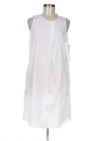 Ruha Taifun, Méret M, Szín Fehér, Ár 19 709 Ft
