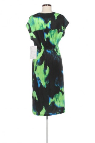 Ruha Taifun, Méret M, Szín Sokszínű, Ár 17 699 Ft