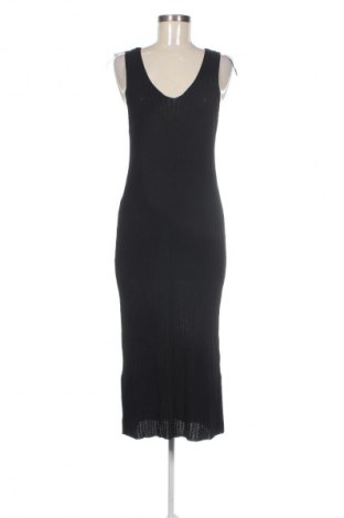 Ruha Taifun, Méret M, Szín Fekete, Ár 20 719 Ft