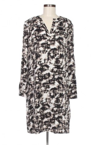 Ruha Taifun, Méret M, Szín Sokszínű, Ár 6 129 Ft