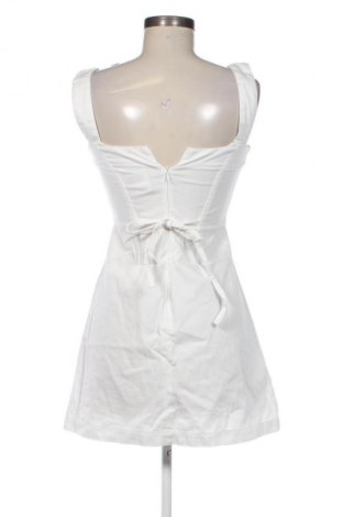 Ruha Unbranded, Méret S, Szín Fehér, Ár 2 000 Ft