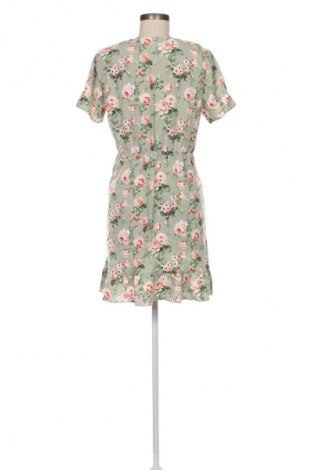 Ruha VILA, Méret M, Szín Sokszínű, Ár 2 882 Ft