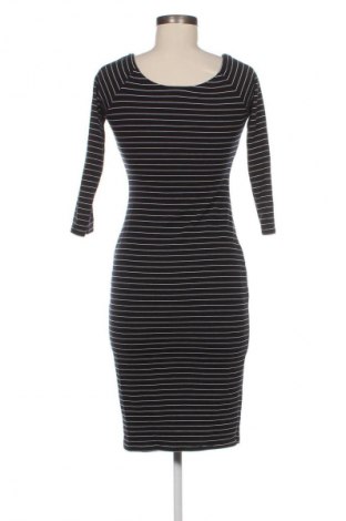 Рокля Zara, Размер M, Цвят Многоцветен, Цена 15,33 €