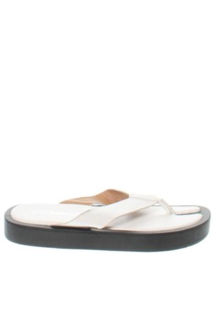 Papucs Unbranded, Méret 38, Szín Fehér, Ár 9 255 Ft, #137822099