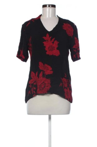 Bluză de femei Free Quent, Mărime M, Culoare Multicolor, Preț 72,00 Lei, #137806508