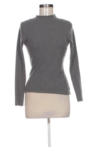 Bluză de femei ONLY, Mărime M, Culoare Gri, Preț 52,49 Lei, #137834098