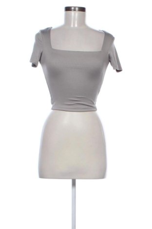 Bluzka damska Amisu, Rozmiar XS, Kolor Szary, Cena 42,34 zł, #137857533