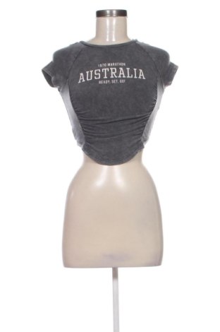 Bluză de femei Bershka, Mărime S, Culoare Gri, Preț 51,00 Lei, #137860159