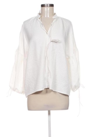 Bluză de femei SHEIN, Mărime S, Culoare Alb, Preț 52,49 Lei, #137835710