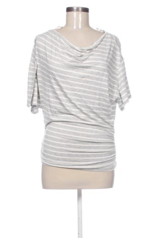 Dámska blúza Bershka, Veľkosť M, Farba Viacfarebná, Cena  16,00 €, #137854339