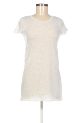 Дамска тениска Fb Sister, Размер XS, Цвят Бял, Цена 9,00 €, #137807869